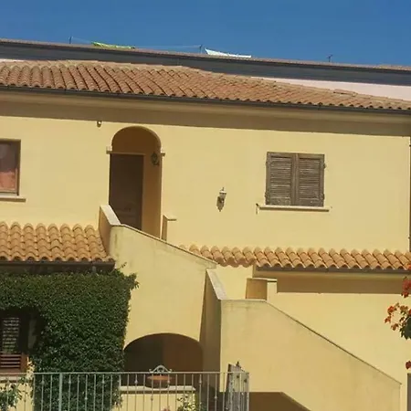 Casa Di Monica Dom wakacyjny Arzachena